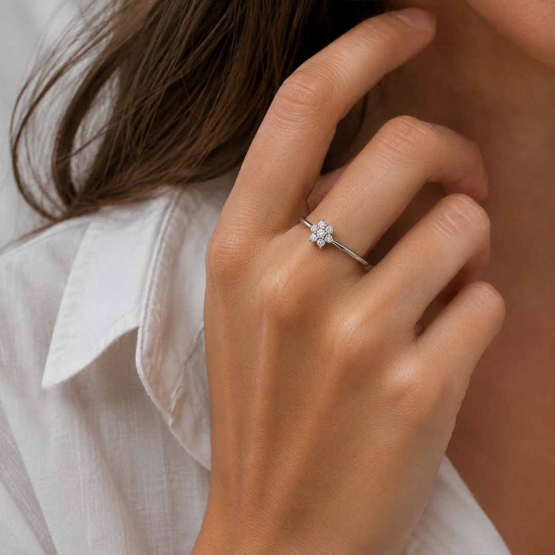 Anillo Flor Diamantes - Image 2