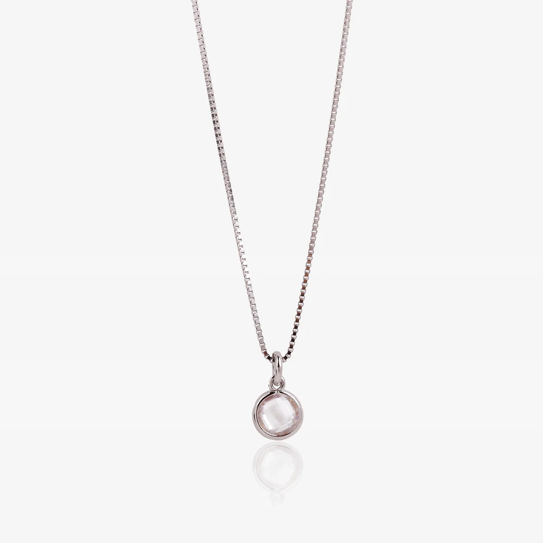 Collar Piedra blanca.
