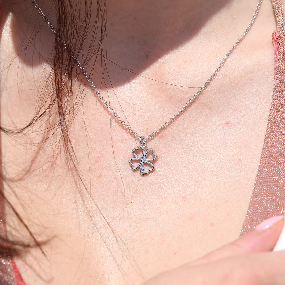 Collar Trebol Corazones - Image 4